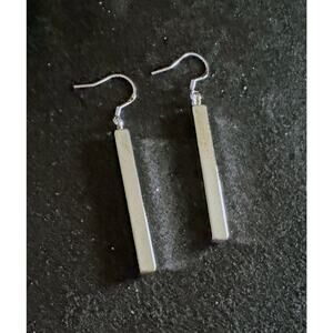 New Silver Tone Bar Dangle Earrings 1.5" Minimalist Stick Drop E87